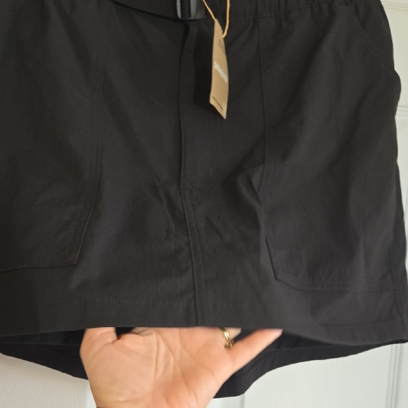 New Patagonia Women's Black Outdoor Everyday Skort Size Large - Picture 5 of 9